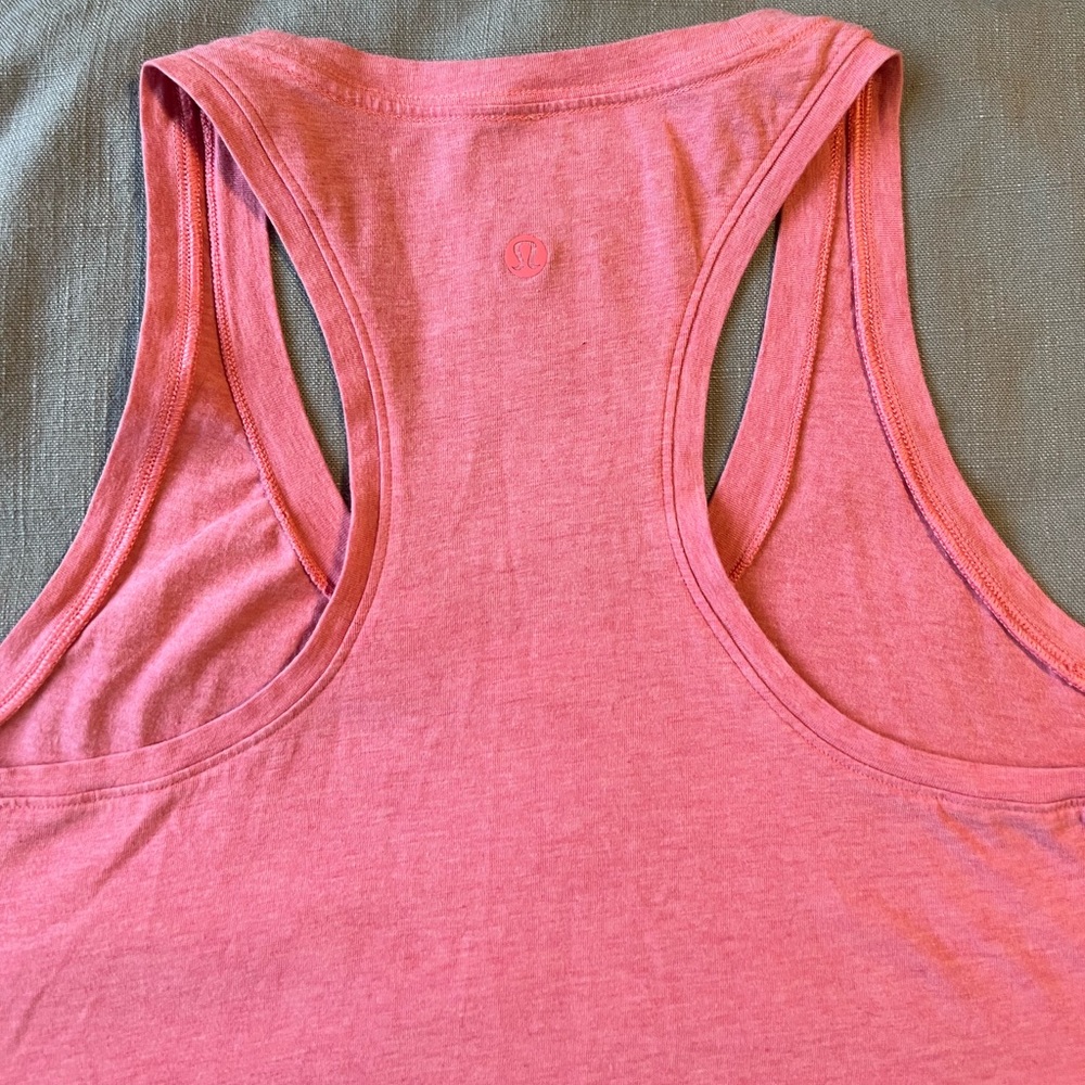Lululemon tank top - pink - small - Picture 4 of 6